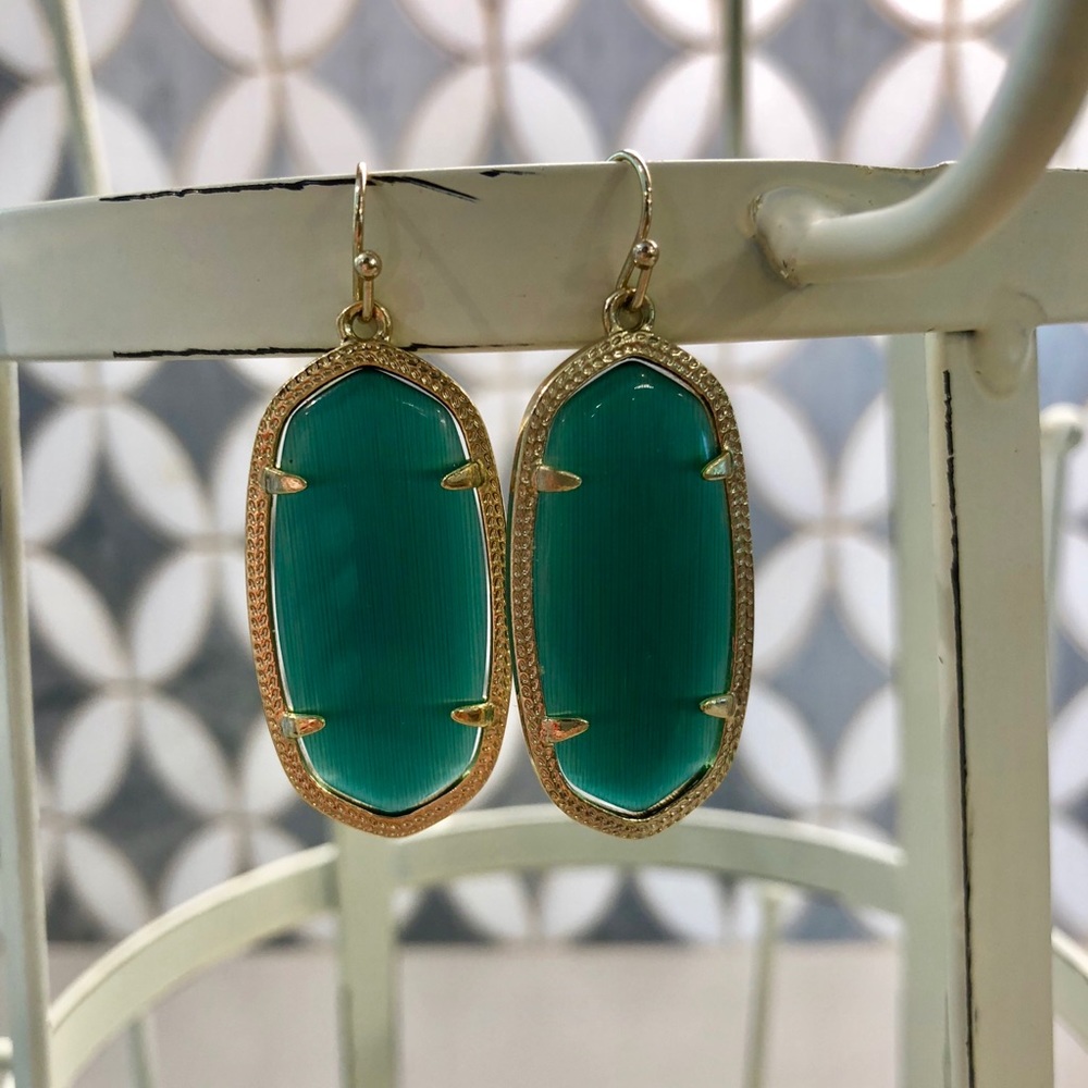 Elle Kendra Scott Earrings